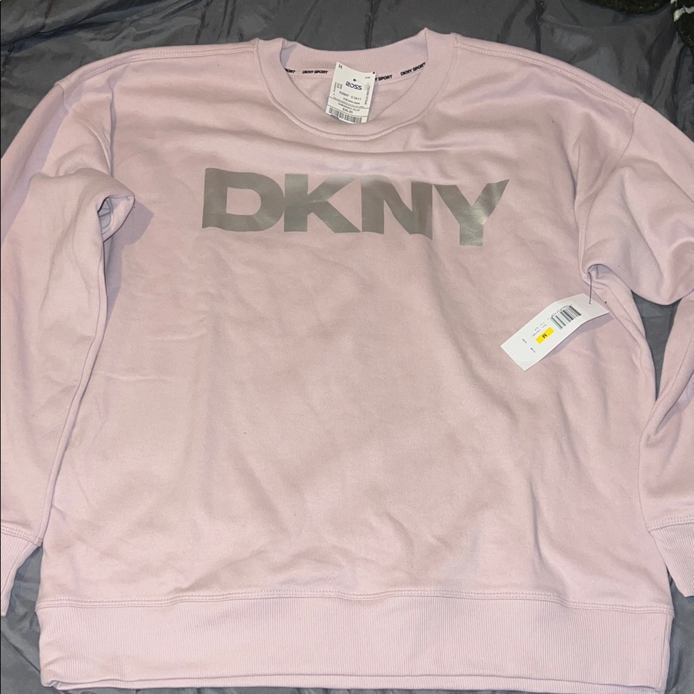 DKNY women’s Light Pink Crewneck Sweater